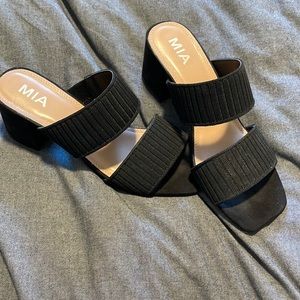 Black block heel 7.5